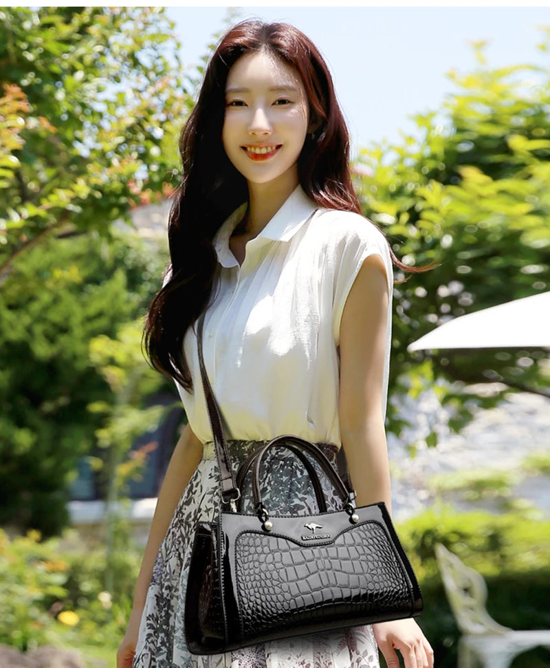 Sacs à main en cuir verni pour femmes, sacs à bandoulière pour dames, sacs à main de créateurs de luxe, petit sac fourre-tout décontracté, initié par la marque, nouveau