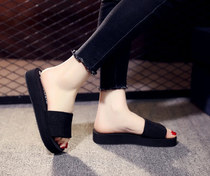 Pantoufles simples pour femmes, vacances à la plage, nouveau Style coréen, vêtements d'extérieur polyvalents, plateforme à la mode, pantoufles à semelles épaisses pour femmes