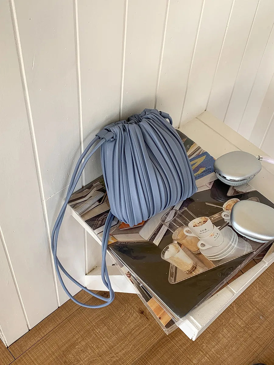 Mode d'été nouveau sac à bandoulière femmes PU simple épaule Mini sac de luxe polyvalent plissé décontracté petit sac carré