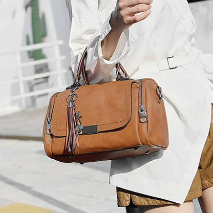 Sac à bandoulière de grande capacité pour femmes, décor à pompon, sac à bandoulière à fermeture éclair avec sangle amovible, sac à main Boston