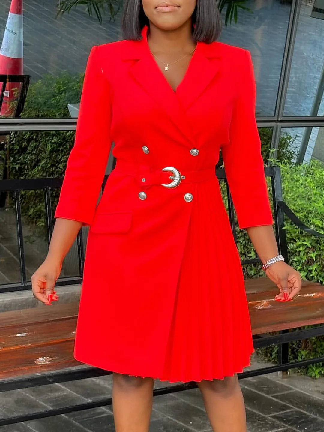 Robe plissée mi-longue à col de costume, taille haute, à la mode, nouvelle collection automne 2025