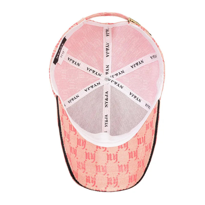 Casquette de baseball blanche élégante et tendance : un mélange de style et de polyvalence