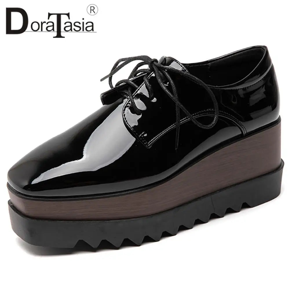 Plate-forme plate solide pour femmes, chaussures plates pour femmes, Parker carré, décontracté, printemps, automne, tout neuf, mode, strucgirls, loisirs