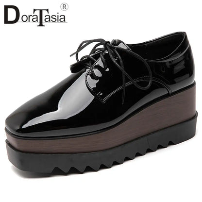 Plate-forme plate solide pour femmes, chaussures plates pour femmes, Parker carré, décontracté, printemps, automne, tout neuf, mode, strucgirls, loisirs