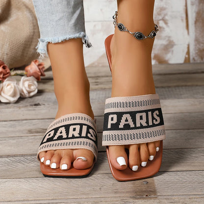 Mode couleurs mélangées lettre pantoufles plates femmes grande taille léger bout carré pantoufles décontractées confort semelle souple anti-dérapant diapositives