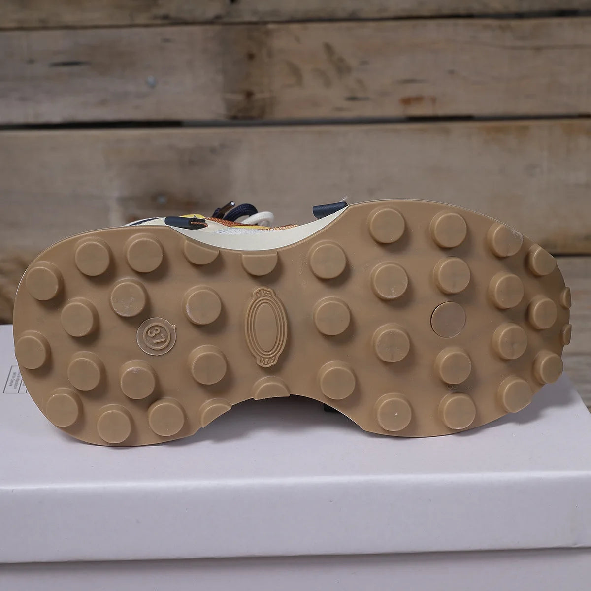 Baskets Basses Confortables à Lacets pour Femme, Chaussures d'Extérieur Décontractées et Respirantes, Nouvelle Collection 2025