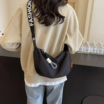 2024 nouvelle mode sac à bandoulière Simple large bandoulière conception unique sac à bandoulière Style Original trajet boulette femmes sac