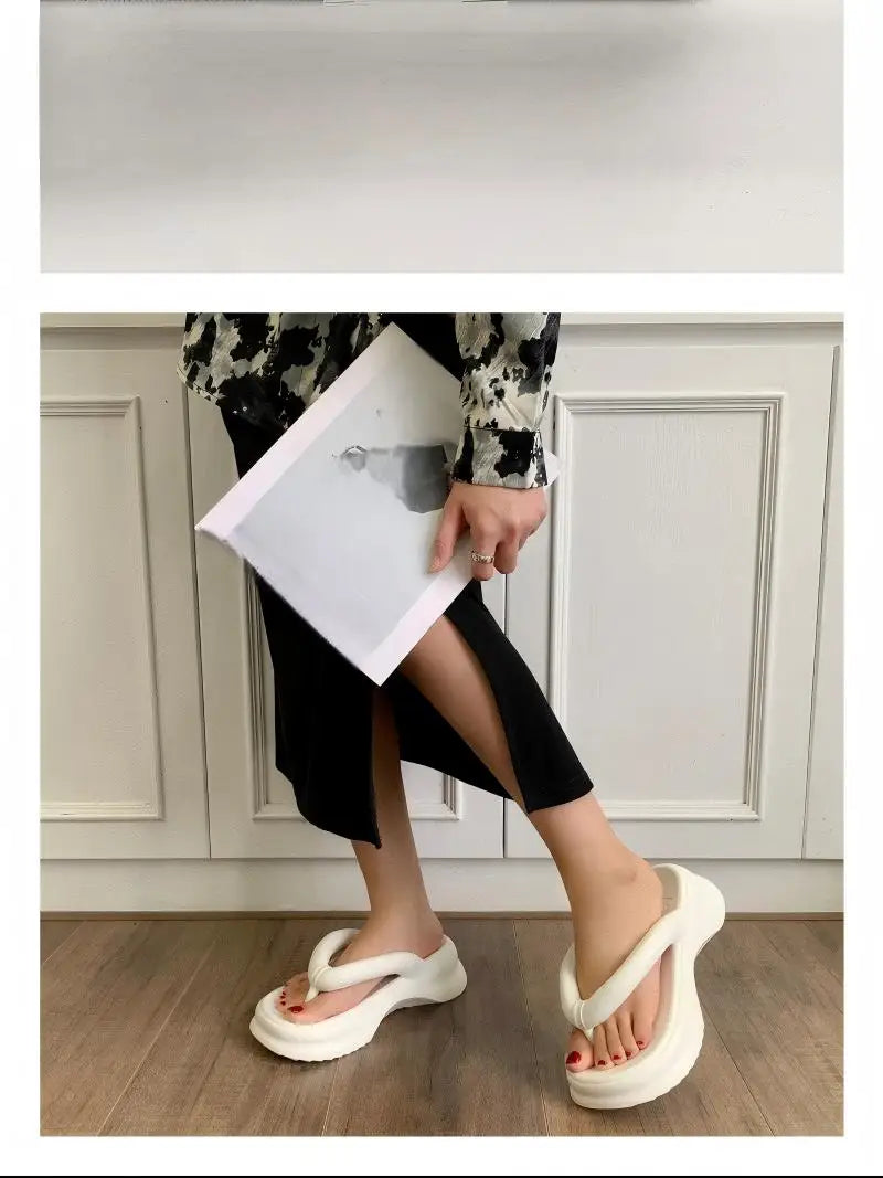 Tongs à semelles épaisses pour femmes, tongs de plage en plein air à la mode pour femmes, nouvelle collection été