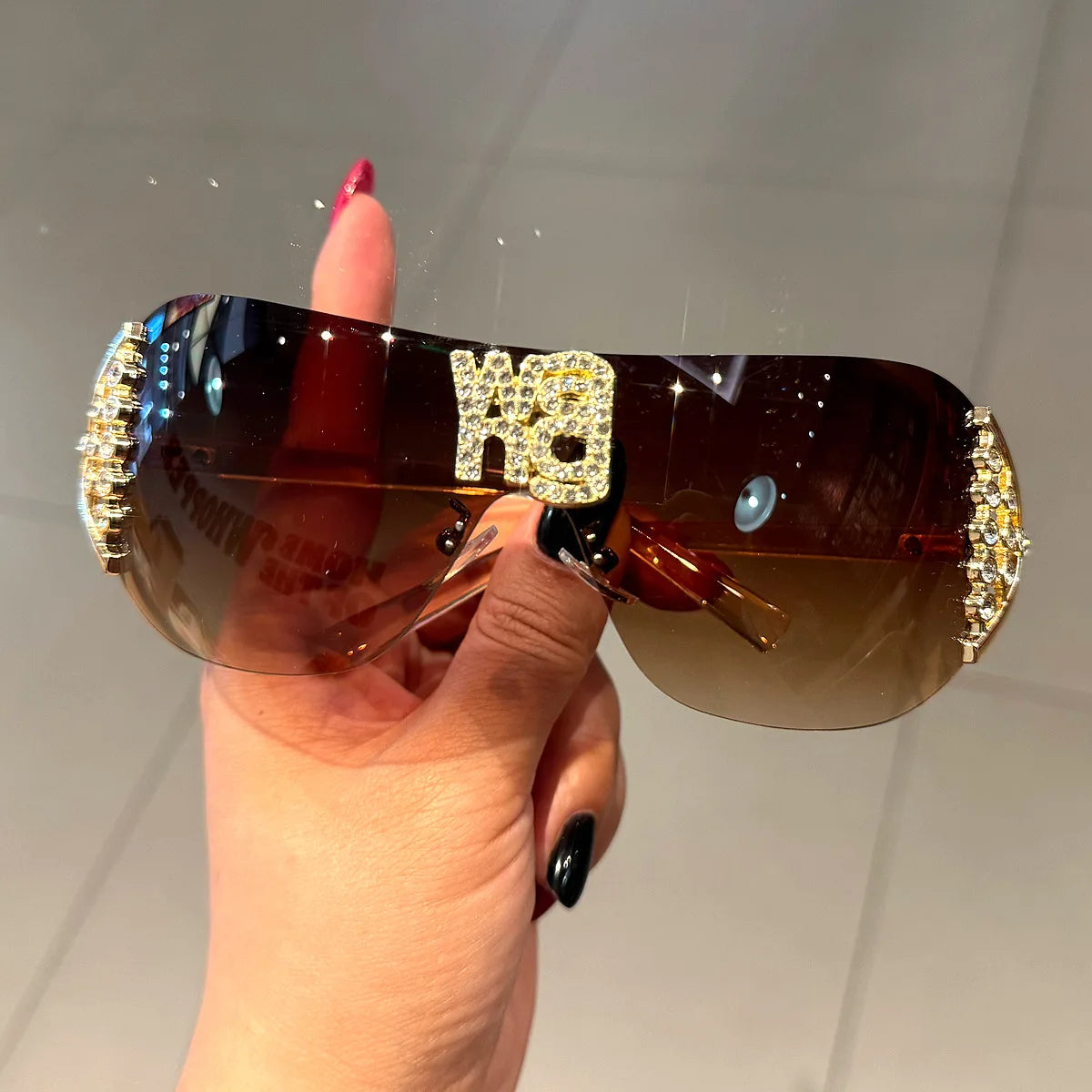 Lunettes de soleil de luxe y2k sans monture pour femmes, avec lettres en strass, de marque de styliste, pour l'extérieur, UV400