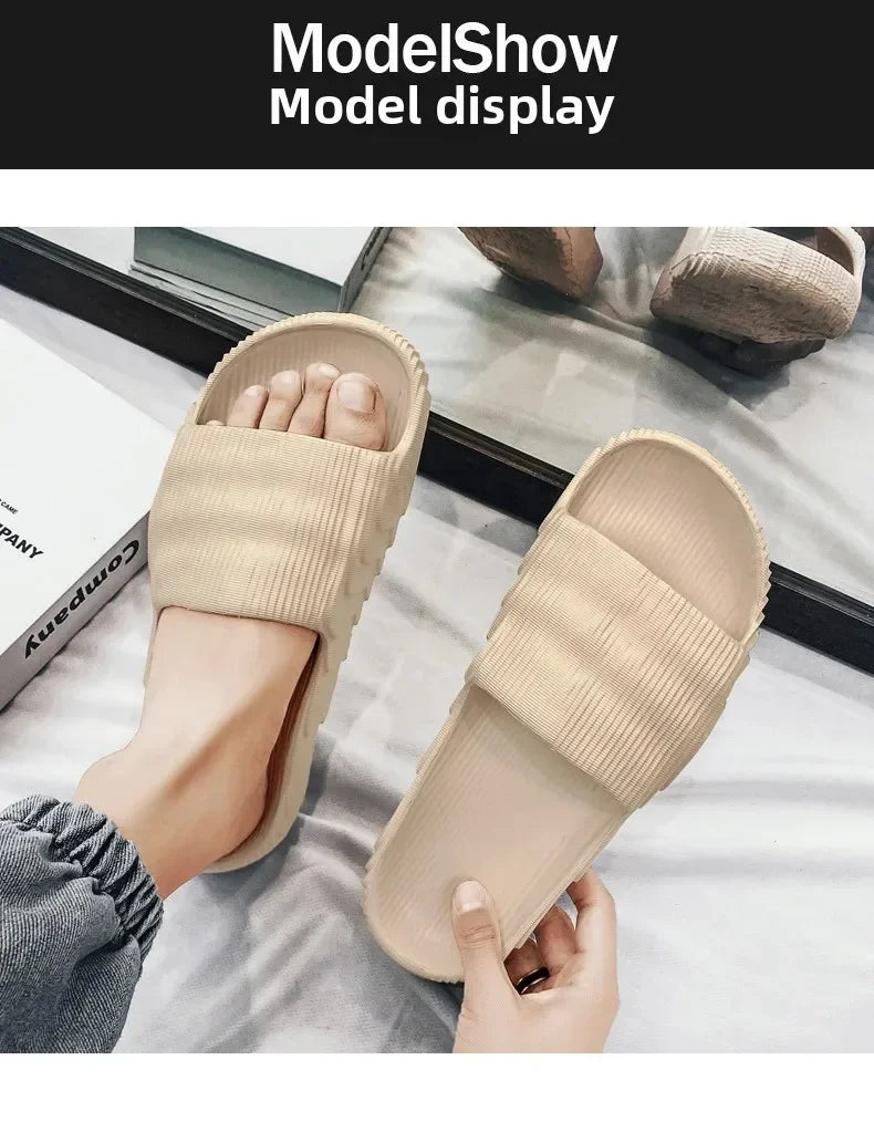 Pantoufles d'été de grande taille pour hommes, pantoufles de Style coréen à la mode avec semelle épaisse, pantoufles de Couple polyvalentes en PVC, nouvelle collection