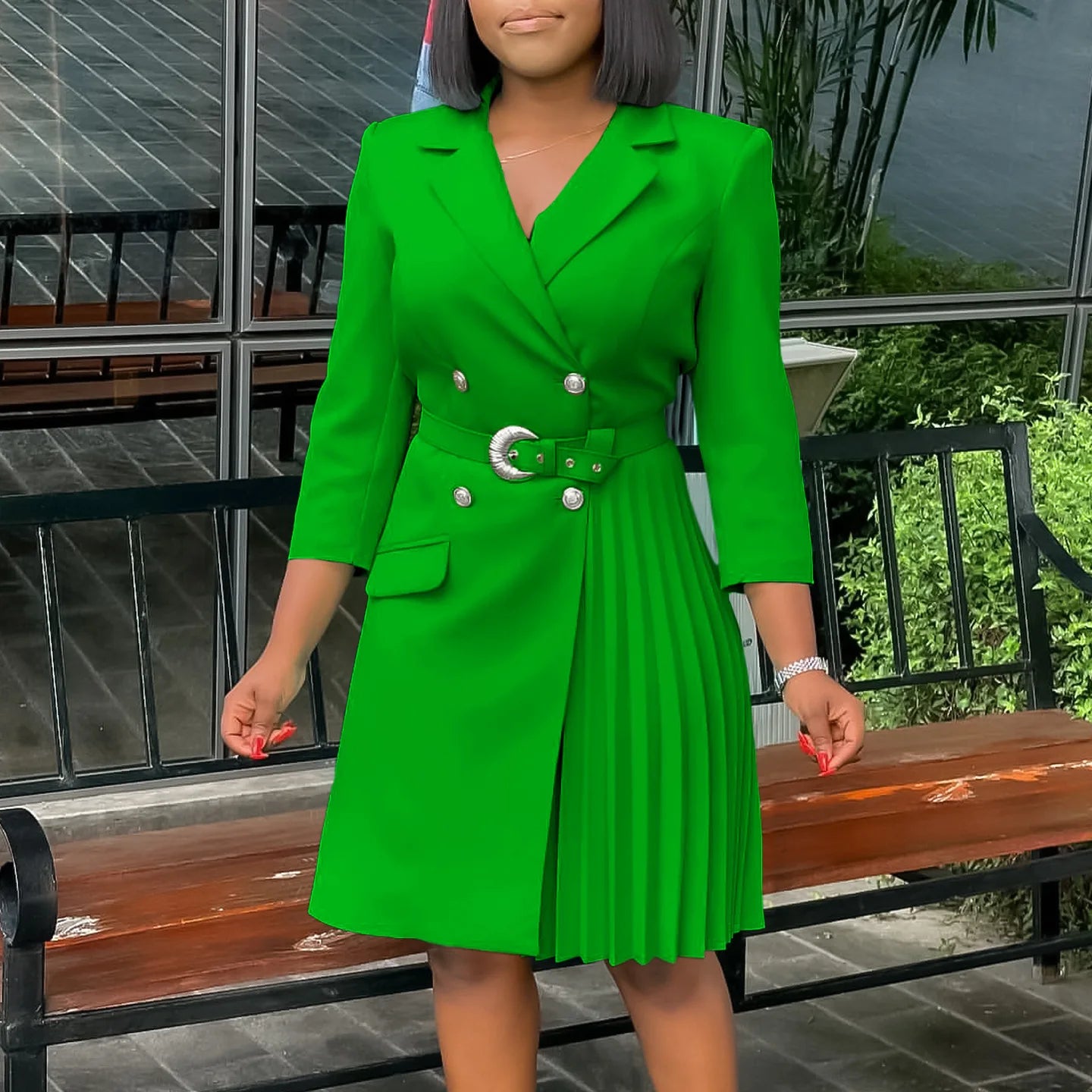 Robe plissée mi-longue à col de costume, taille haute, à la mode, nouvelle collection automne 2025