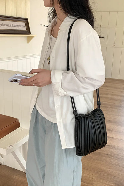 Mode d'été nouveau sac à bandoulière femmes PU simple épaule Mini sac de luxe polyvalent plissé décontracté petit sac carré