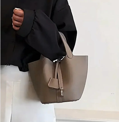 Nouveau 2025 sac seau en cuir pour femmes panier de légumes sac à main maman sac de mariage sac à bandoulière en polyuréthane souple avec poche Mobile