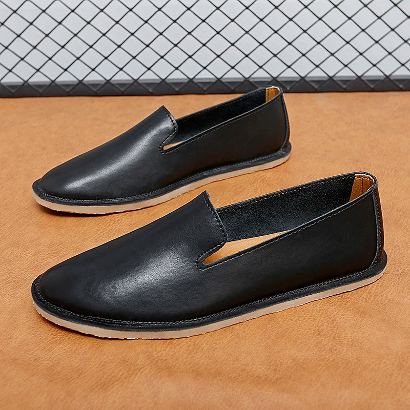 Chaussures à enfiler en cuir faites à la main, mocassins décontractés et souples pour hommes, mocassins simples et confortables, chaussures de bateau respirantes, chaussures plates d'affaires à la mode