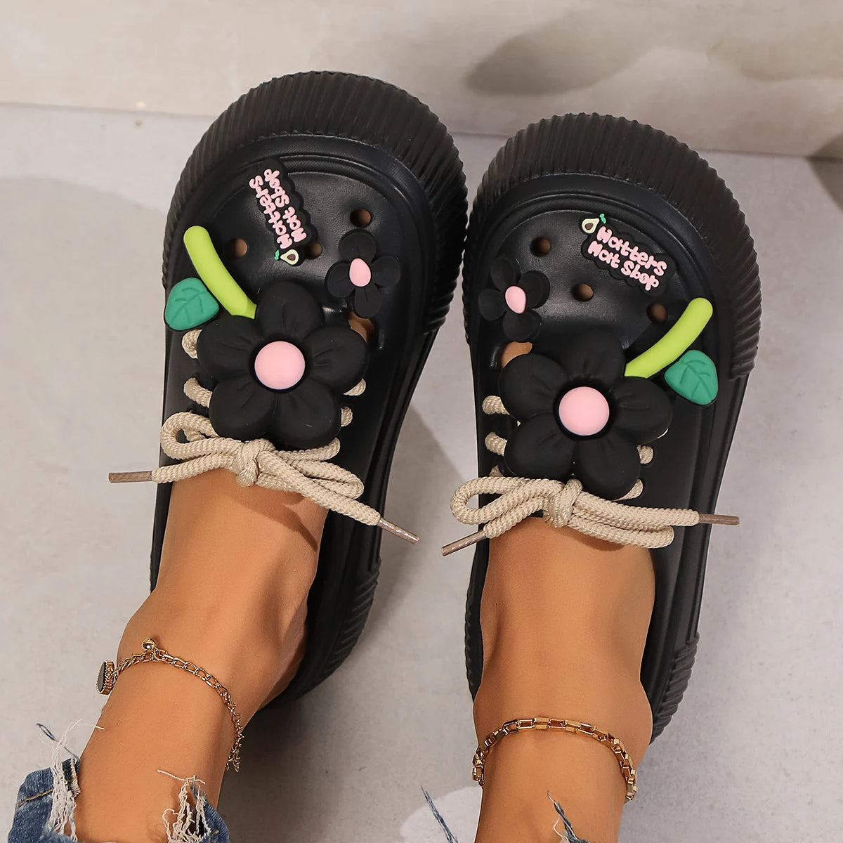 Pantoufles d'été pour femmes, jolies sandales à plateforme décoratives, sabots d'extérieur décontractés, sandales de plage, diapositives antidérapantes, chaussures d'intérieur et de maison 35-42