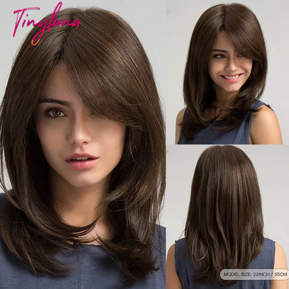 Perruques synthétiques blondes marron clair avec frange pour femmes, perruques Bob courtes droites quotidiennes, faux cheveux Cosplay Halloween résistantes à la chaleur