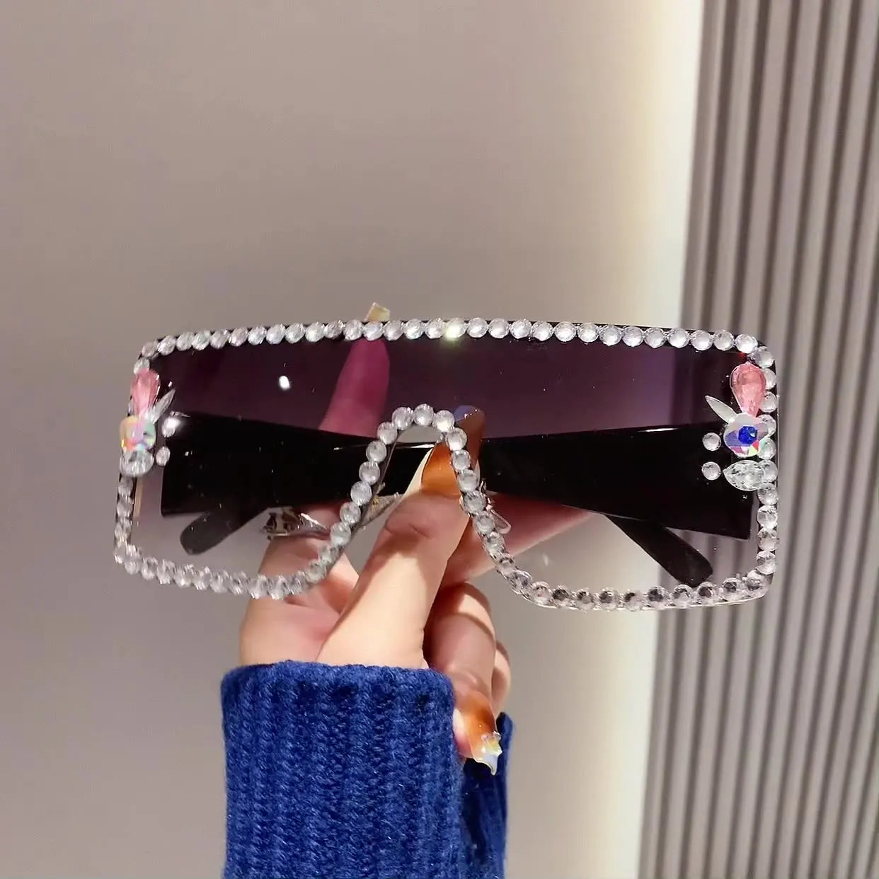 Lunettes de soleil une pièce pour femmes, grande monture rectangulaire incrustée de diamants, avec diamants d'eau