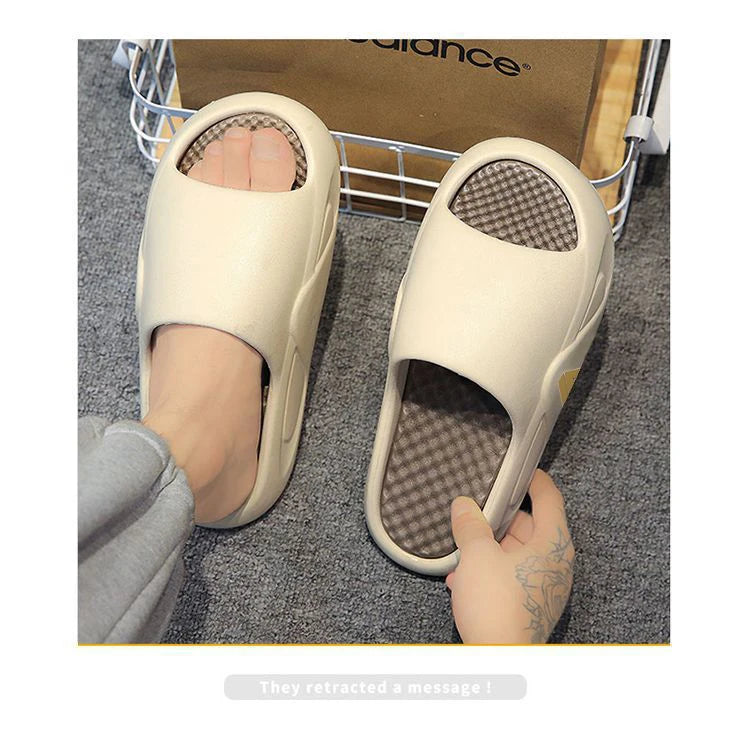 Pantoufles d'été à semelle épaisse pour hommes et femmes, sandales d'intérieur à fond souple EVA, chaussures de plage légères, tongs