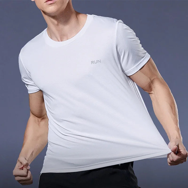 Été Sport Gym t-shirt hommes séchage rapide course musculation chemises hommes à manches courtes Fitness hauts surdimensionné brésil t-Shirt Jersey