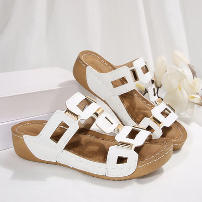 Tendance femmes pantoufles nouveau 2025 sandales à talons compensés mode à semelles épaisses chaussures de grande taille pour femmes bout ouvert pantoufles décontractées diapositives femmes