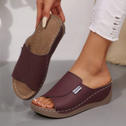 Femmes chaussons compensés été 2025 nouvelle mode pantoufles bout ouvert respirant sandales confortable boucle femme chaussures diapositives femmes
