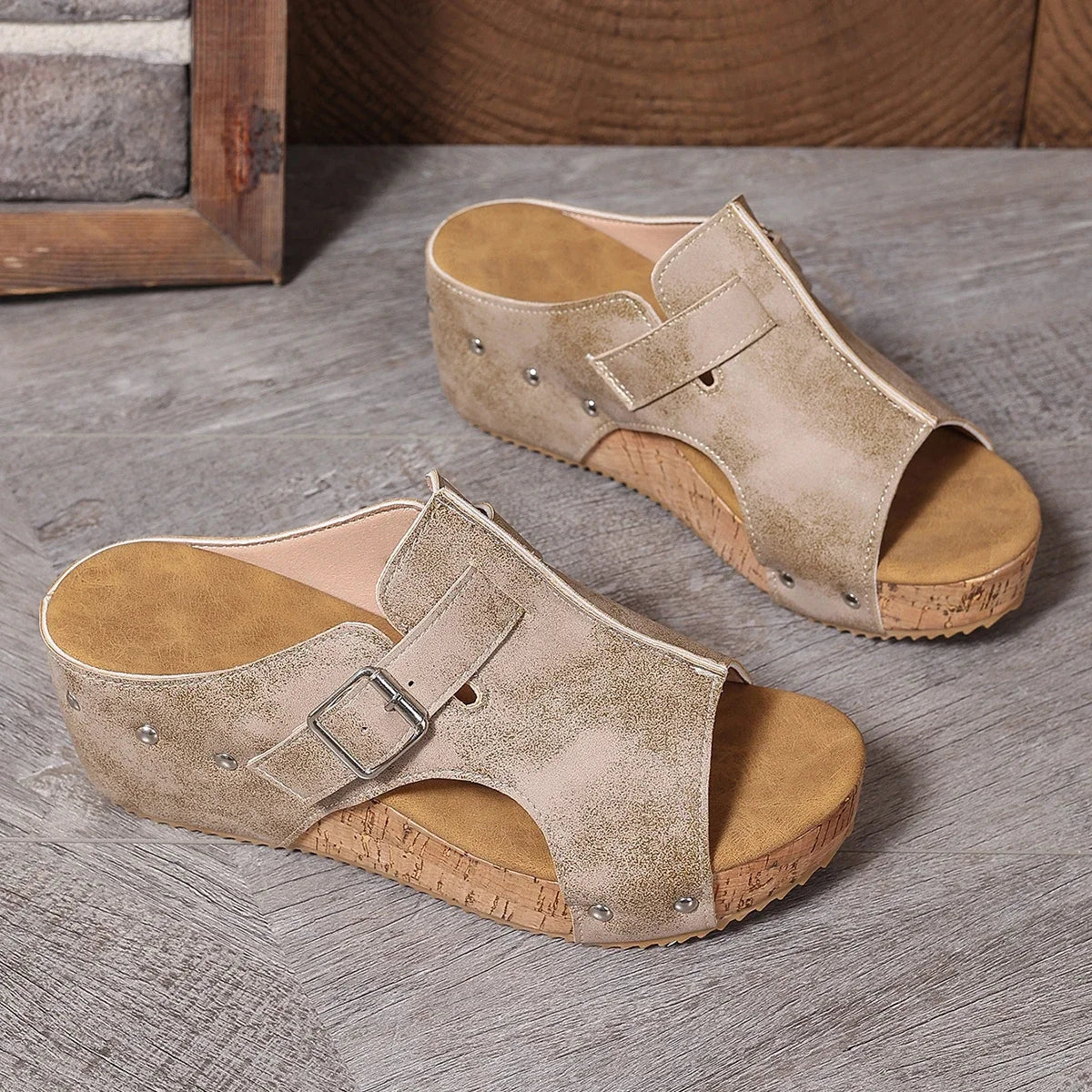 Femmes confortables plate-forme sandales bout ouvert sandales à talons compensés été léger nouvelles pantoufles mode décontracté concepteur femmes chaussures