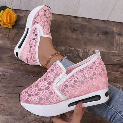 Baskets à plateforme brodée pour femmes, chaussures de sport en maille respirante, semelle épaisse, décontractées, à enfiler, été, 2025