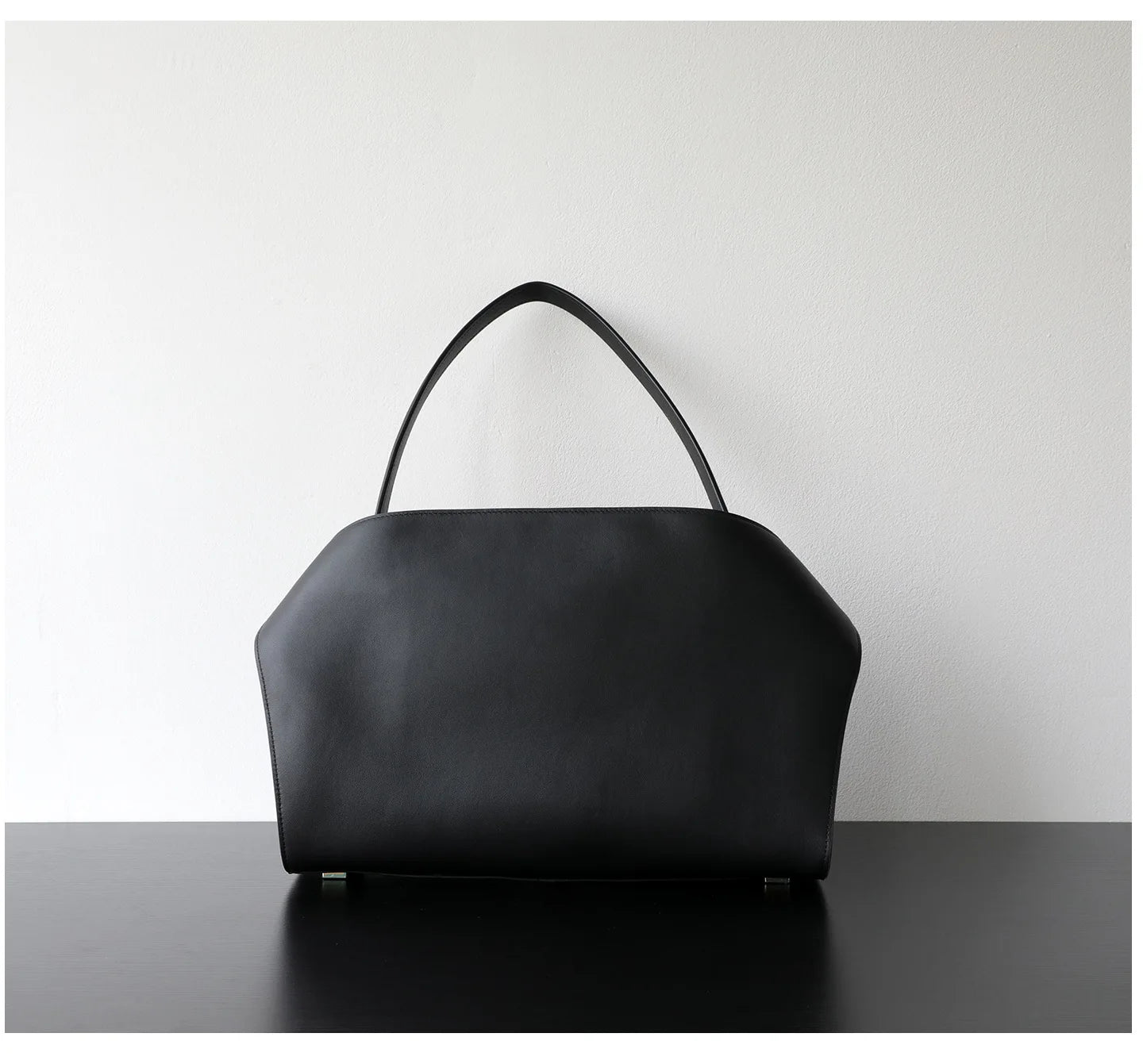 Niche léger luxe haut de gamme en cuir grande capacité première couche peau de vache sac à main pour femme sac fourre-tout banlieue loisirs polyvalent