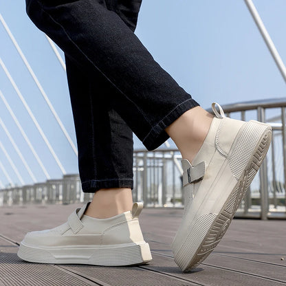 2025 Nouveaux mocassins à plateforme pour hommes Chaussures à enfiler en cuir à semelle épaisse Chaussures de marche confortables et décontractées pour hommes Chaussures plates à enfiler à la mode