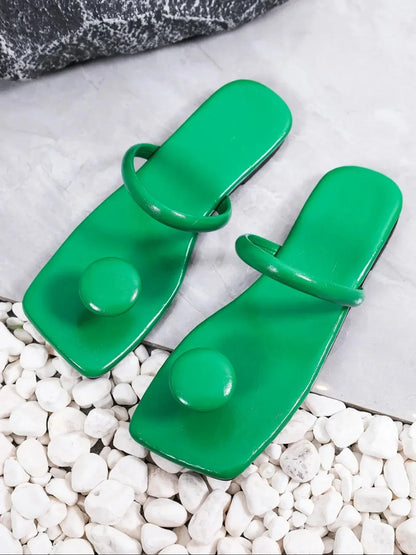 Loisirs chaussons pour femmes semelle plate ronde champignon décoration d'ongles une longueur bande tongs plage concis Zapatillas De Mujer