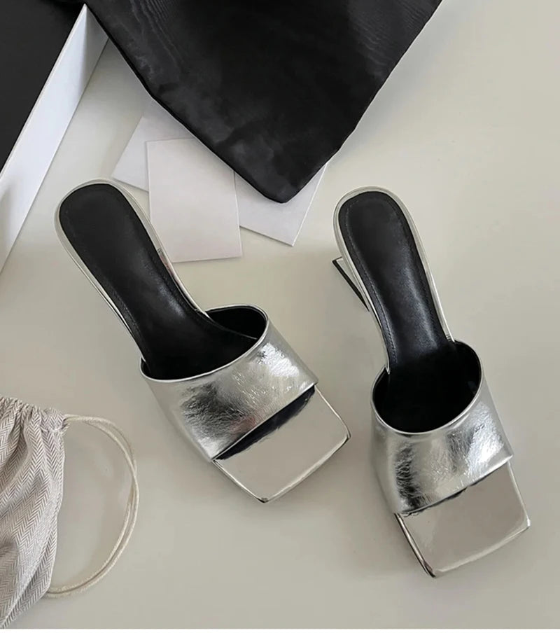 Pantoufles d'été à talons compensés pour femmes, élégantes, bout carré, diapositives à enfiler, robe d'extérieur, chaussures de Style de rue