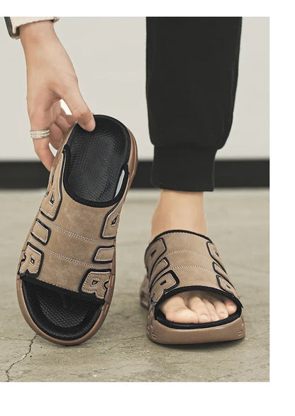 Pantoufles d'été confortables pour hommes, sandales d'extérieur pour hommes, chaussures de marques originales, sandales pour garçons, 2024