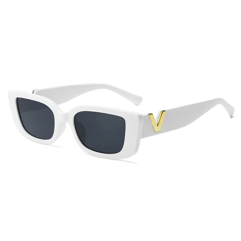 Nouveau petit cadre en forme de V mode lunettes de soleil femmes marque concepteur carré lunettes de soleil femmes loisirs de plein air lunettes UV400