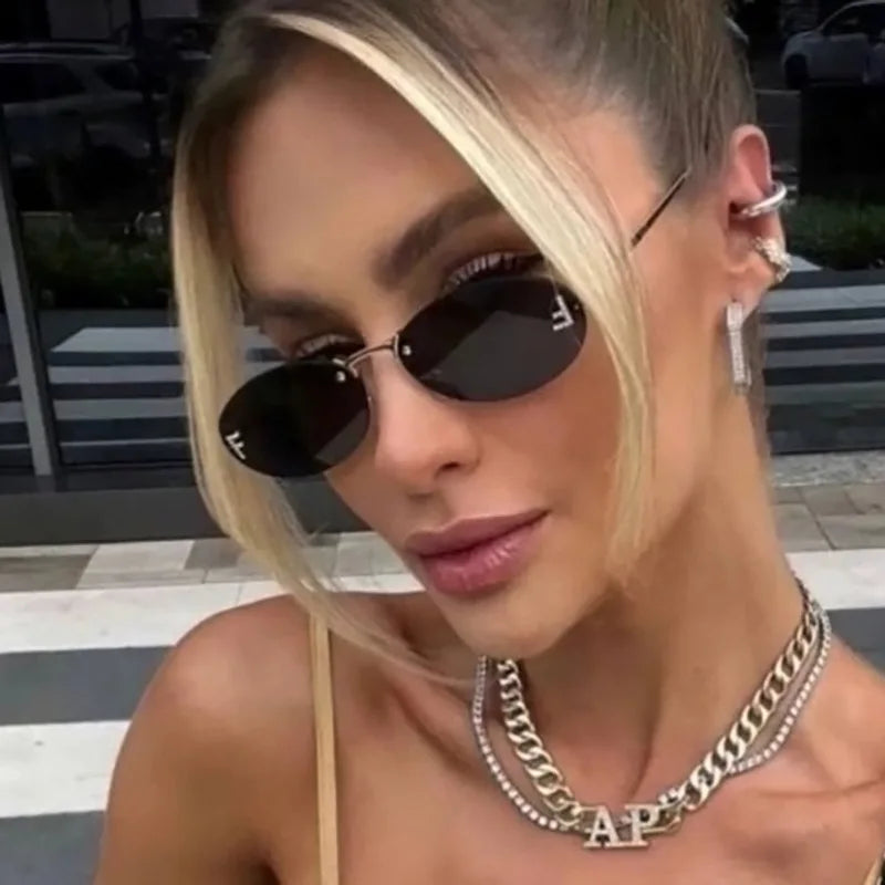 Lunettes de soleil noires sans bords avec petite lettre ovale en diamant «F» pour femmes, marque de luxe, monture métallique, lunettes de soleil Unsiex, nuances élégantes UV400