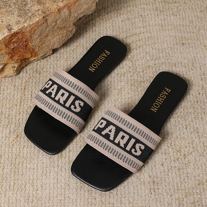 Mode couleurs mélangées lettre pantoufles plates femmes grande taille léger bout carré pantoufles décontractées confort semelle souple anti-dérapant diapositives