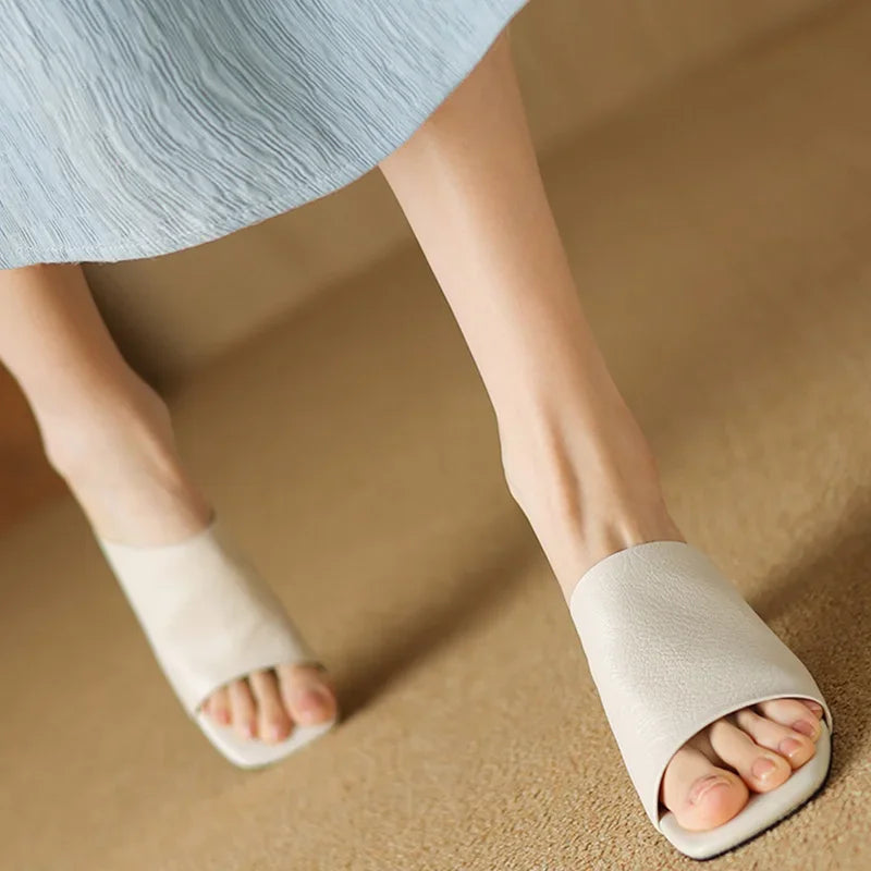 Talons hauts femmes pantoufles robe d'été chaussures de mode élégant gros pompes confortables marche femme sandales 2025 tendance Zapatillas Mujer