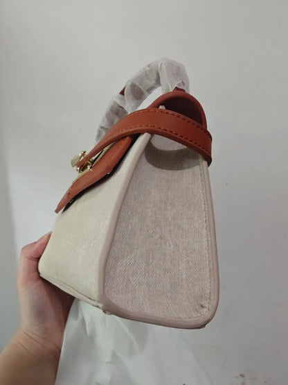 2025 Sac pour femme en cuir trapézoïdal Sac à main de niche de mode polyvalent Sacs à poignée supérieure на сумки pagalaчжа seva sac de luxe femme
