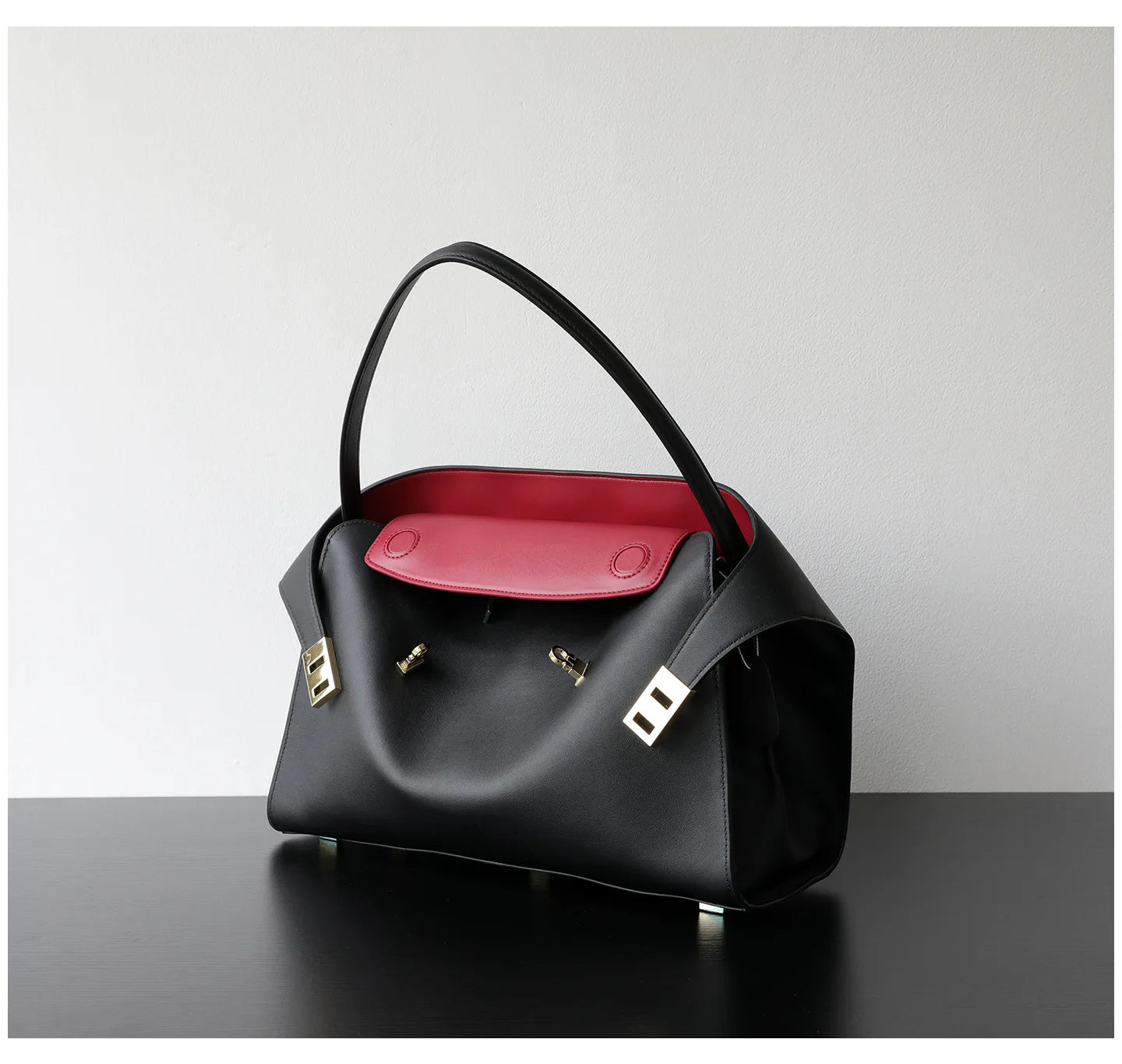 Niche léger luxe haut de gamme en cuir grande capacité première couche peau de vache sac à main pour femme sac fourre-tout banlieue loisirs polyvalent