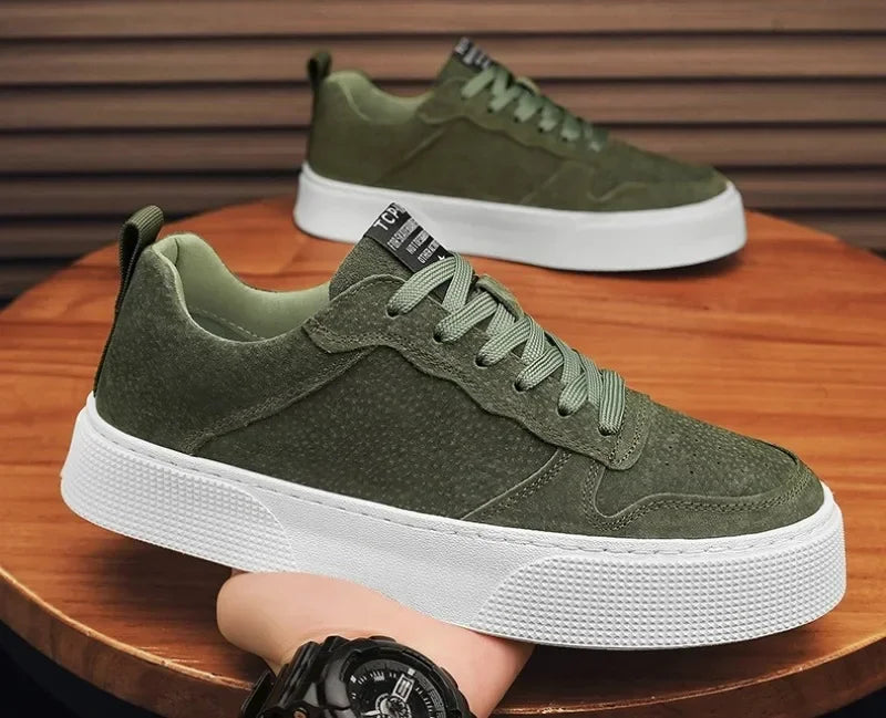 Mocassins en cuir pour hommes, chaussures décontractées, confortables, Skatebaord, plates, polyvalentes, nouvelle collection printemps 2025