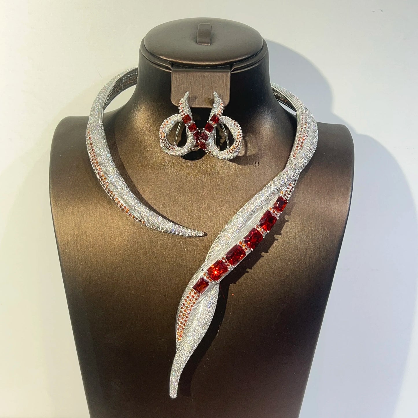 Collier en Zircon pour femmes, design unique, multicolore, ensemble de bijoux de mariée de luxe, cubique, dubaï, adapté aux accessoires à col en v