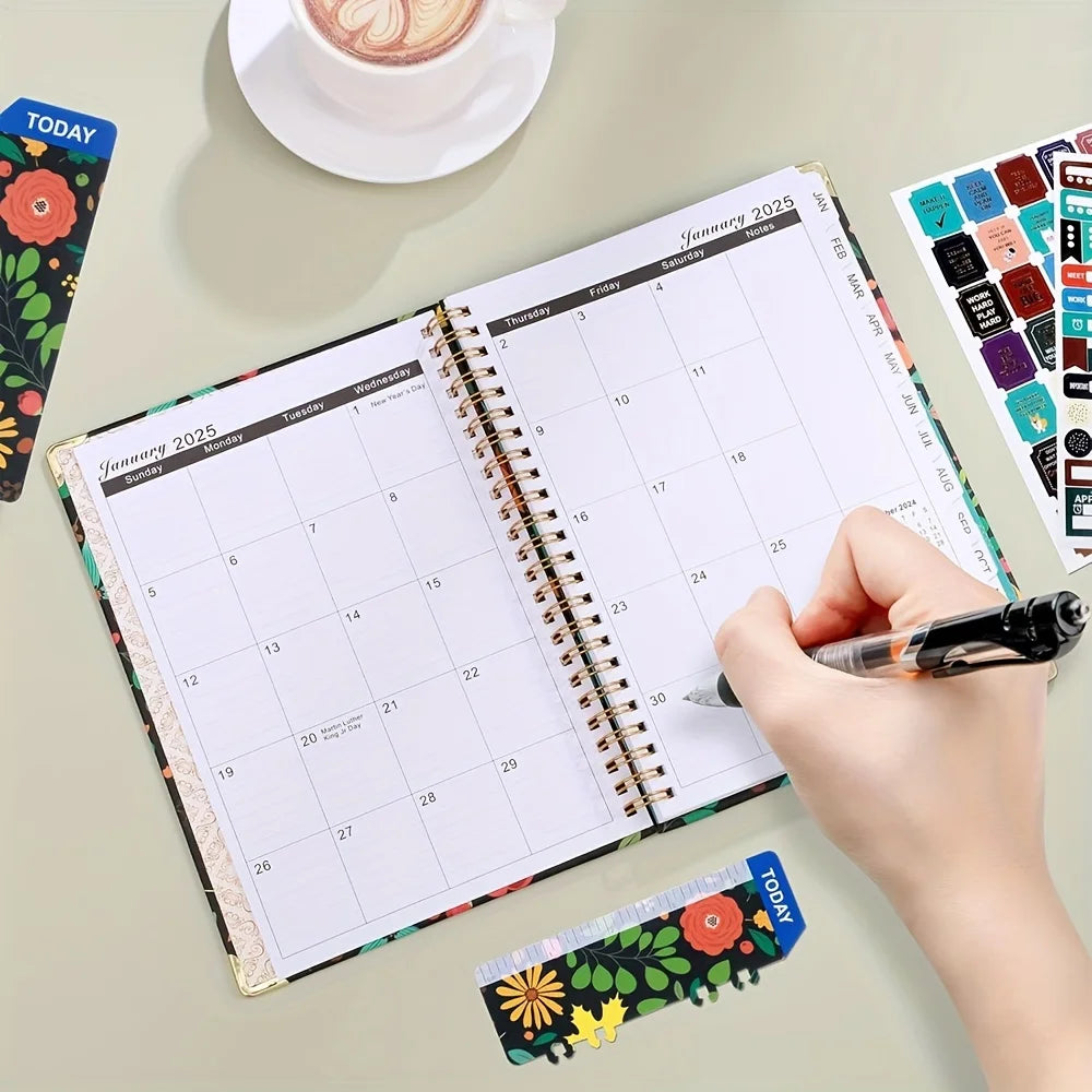 Planificateur 2025 Calendrier hebdomadaire et mensuel 2025 de janvier à décembre A5 (6,2" x 8,5") Plan de travail accaden de 12 mois Etiquettesmic