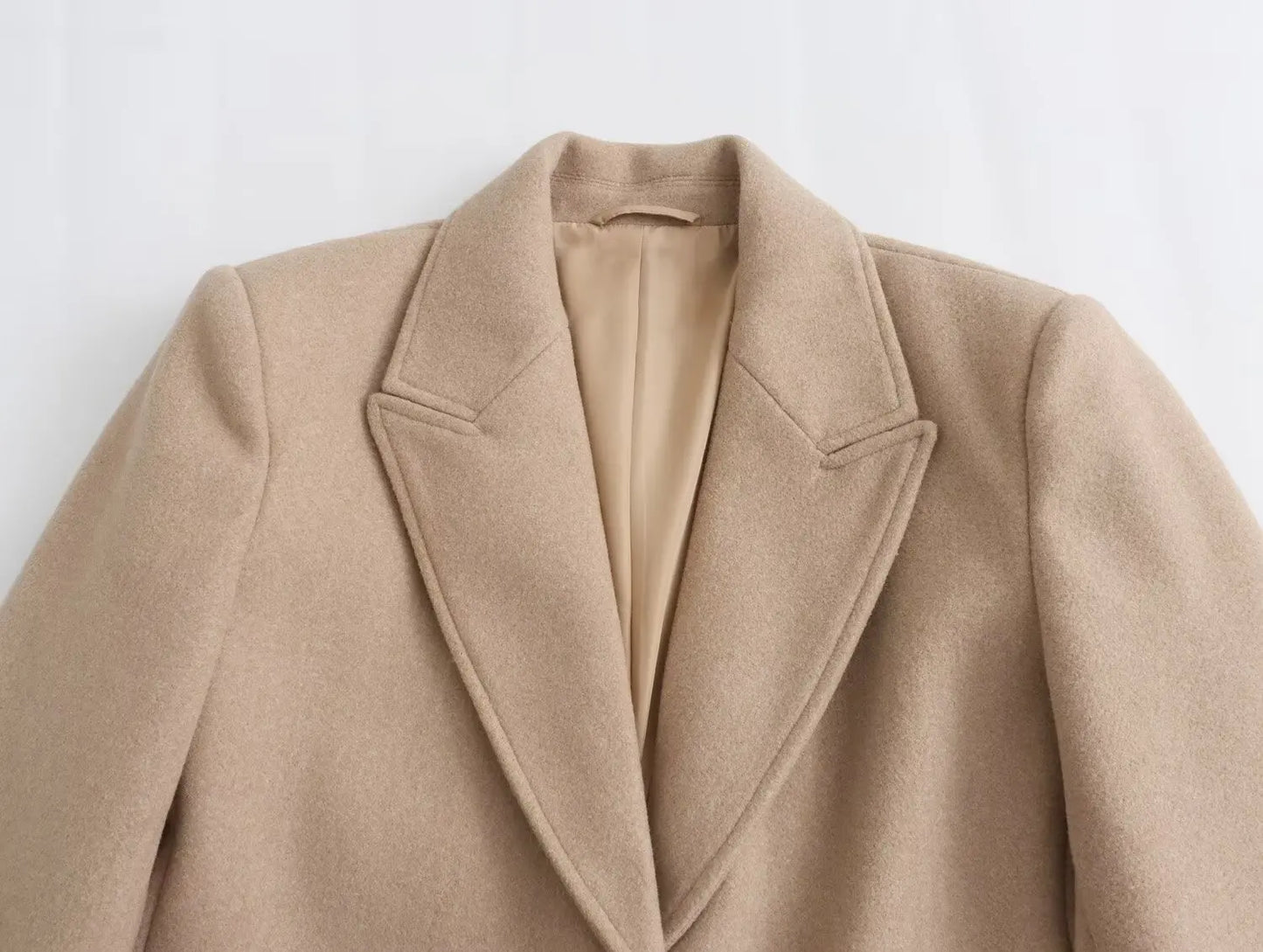 TRAF femmes 2024 automne nouvelle mode Tongle Style coupe ajustée longue manteau décontracté Chic revers bouton à manches longues manteau vêtements d'extérieur Mujer