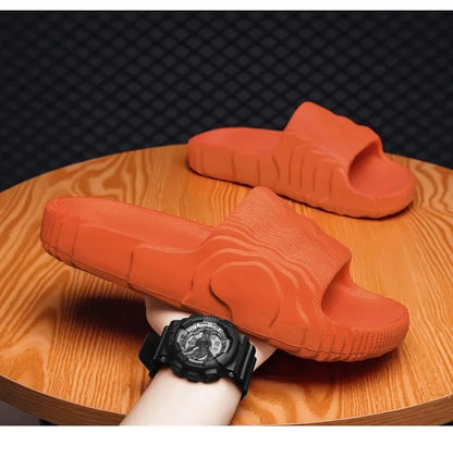 Pantoufles d'été de grande taille pour hommes, pantoufles de Style coréen à la mode avec semelle épaisse, pantoufles de Couple polyvalentes en PVC, nouvelle collection