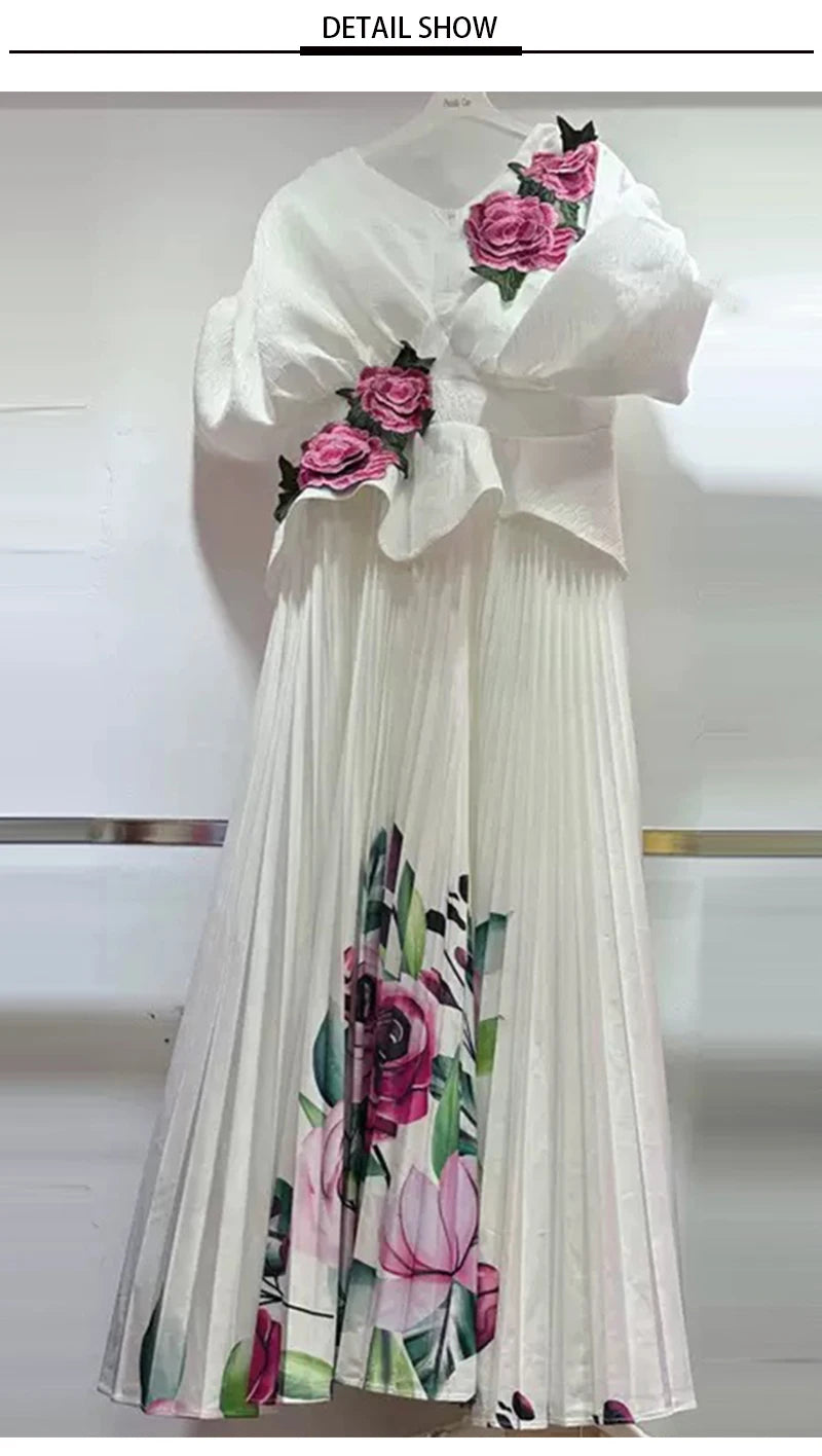 Printemps et été 2025 nouvelle robe plissée vintage à fleurs brodées à la taille, col en v, manches chauve-souris, taille haute, robe élégante.