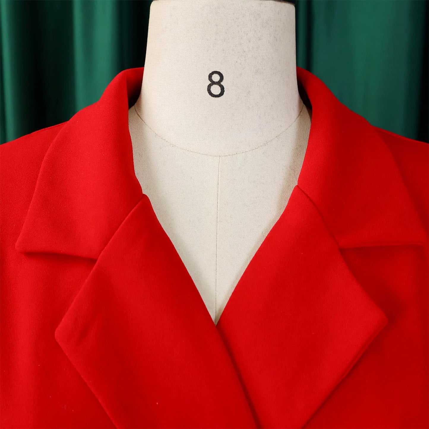 Robe plissée mi-longue à col de costume, taille haute, à la mode, nouvelle collection automne 2025