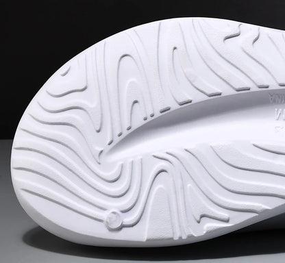 Pantoufles d'été à semelle épaisse pour hommes et femmes, sandales d'intérieur à fond souple EVA, chaussures de plage légères, tongs