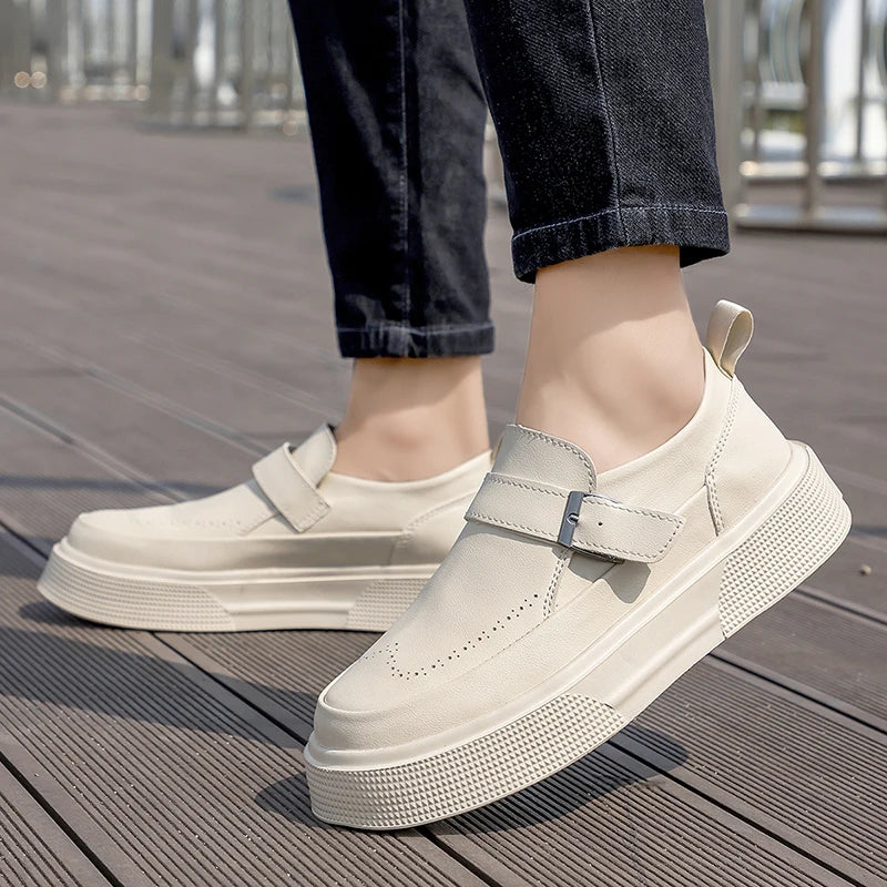 2025 Nouveaux mocassins à plateforme pour hommes Chaussures à enfiler en cuir à semelle épaisse Chaussures de marche confortables et décontractées pour hommes Chaussures plates à enfiler à la mode