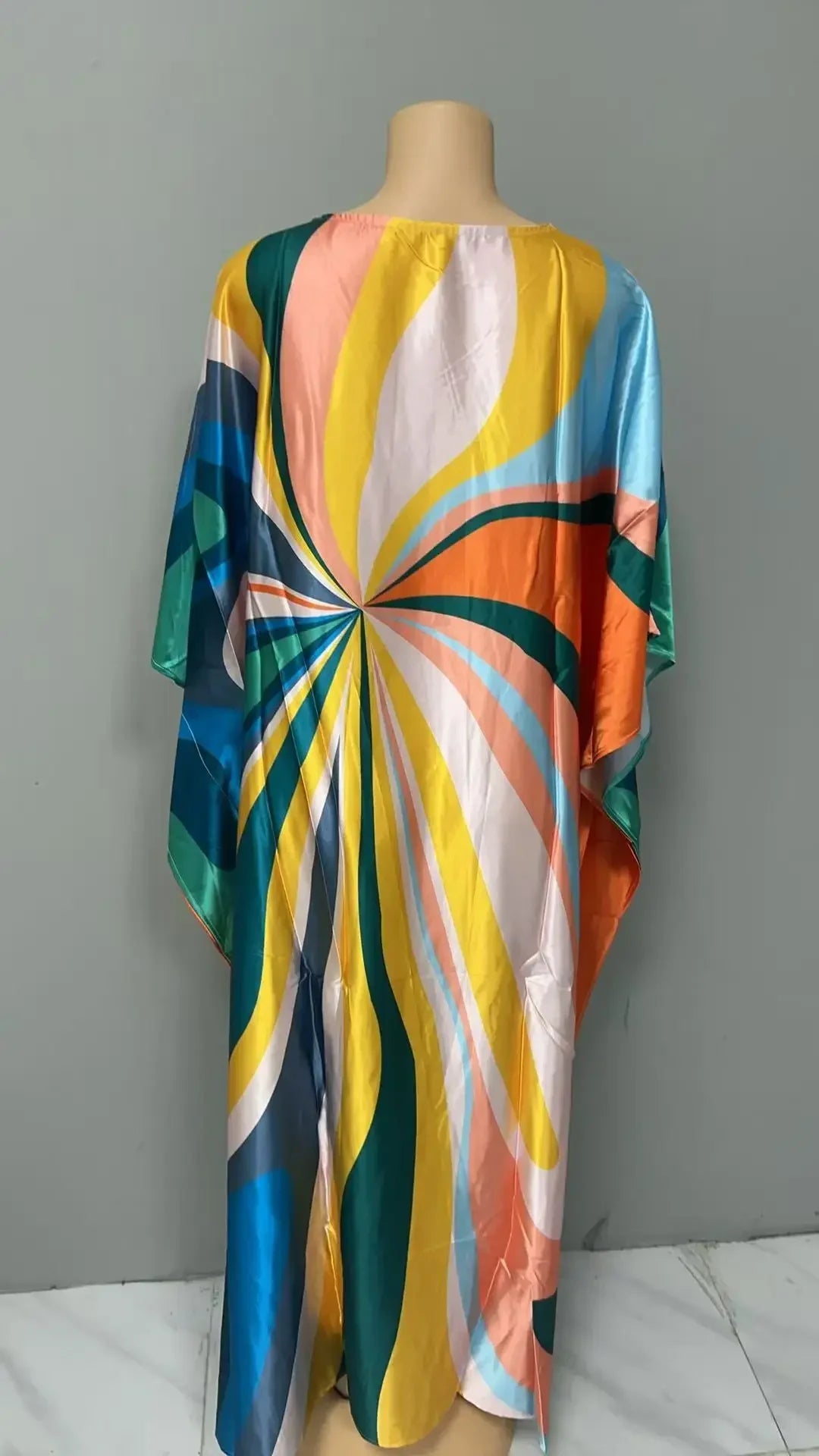 Robe confortable grande taille pour femmes, imprimé Floral, taille ample, jupe longue, manches chauve-souris, col en V, longueur cheville, mode élégante