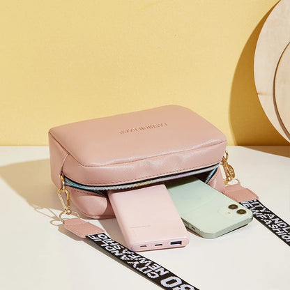 Yogodlns mode petit sac carré pour femmes en cuir PU sac à bandoulière lettre sangle sac à bandoulière sac à main tendance Bolsa