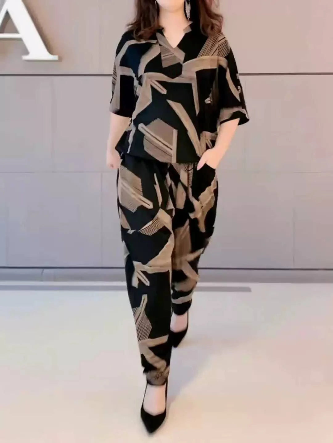 Costume femme 2025 été nouvelle Version coréenne ample imprimé hauts sarouel deux ensembles correspondant à la mode grande taille vêtements pour les femmes